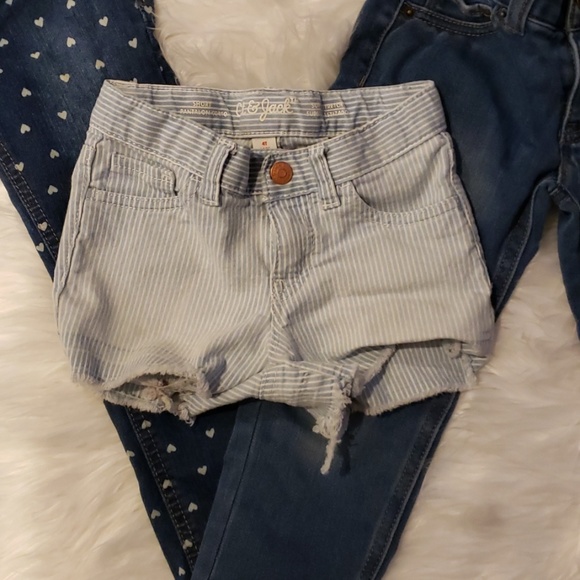 Jeans and shorts - Picture 2 of 2